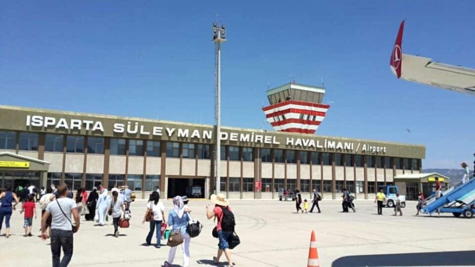 Flughafen Isparta Süleyman Demirel